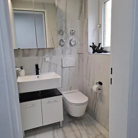 Appartement Modern 2-room With Terrace In *